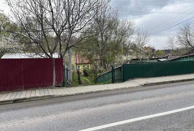 Casă cu Teren 1500 Mp în Central - 1