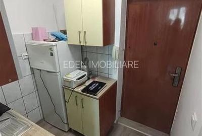Garsonieră decomandată în Central - 4