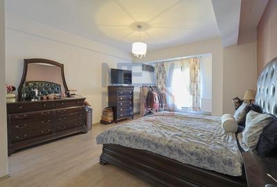 Apartament cu 9 camere decomandat, mobilat în Polonă - 14