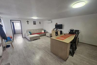 Casă cu Teren 1667 Mp în Alioș - 12