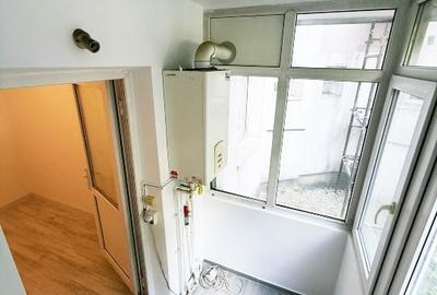 Apartament 3 camere Decomandat - Nicolina - prima statie dupa Podul Ros - 3