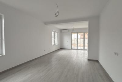 Duplex cu 3 camere cu Canalizare în Moșnița Nouă - 6