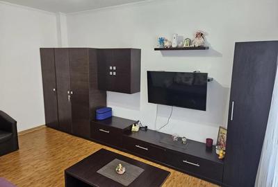 Garsonieră decomandată în Exercițiu