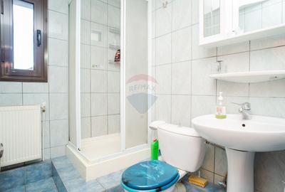 Casă cu 6 camere cu Teren 451 Mp în Galata - 15