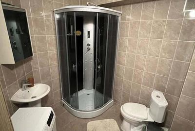 Garsonieră în Titan