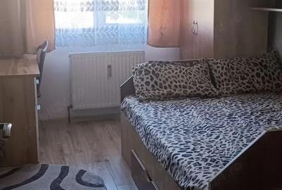 Inchiriez apartament 2 camere - 3