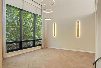 Vila superba la liziera padurii | Iancu Nicolae | Brtitish School | - 17