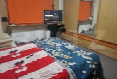 Casă cu 7 camere cu Teren 215 Mp în Bartolomeu - 1