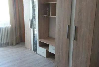 Garsonieră decomandată în Micălaca - 2