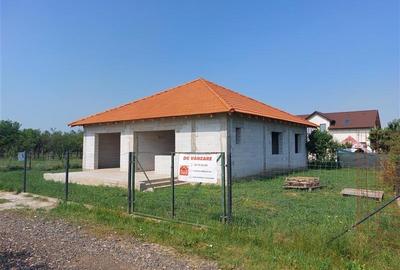 PRET REDUS!!! Casa parter in Mandruloc - 2