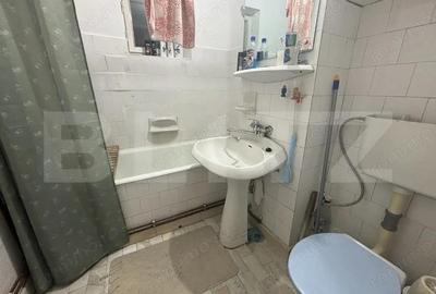 Apartament cu 4 camere semidecomandat în Ultracentral