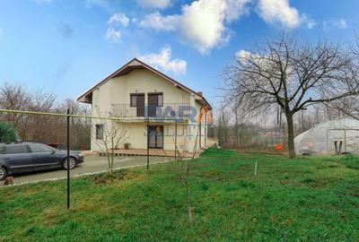 Casă cu 4 camere cu Canalizare în Trifești - 9