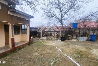 Casă cu 4 camere în Uzunu - 17