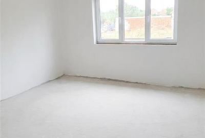Casă cu 5 camere cu Teren 900 Mp în Tileagd - 7