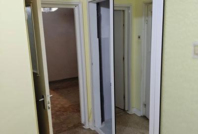 Apartament cu 3 camere semidecomandat în Central - 7