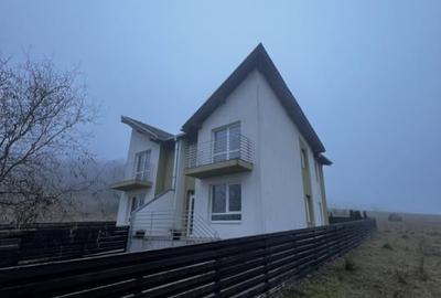 Duplex cu 3 camere cu Canalizare în Gilău - 1