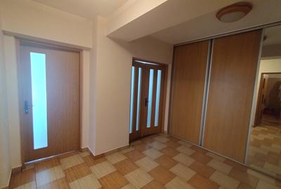 2 camere pe Bd. Unirii | 65 mp | Etaj 3/8 | Bloc 1994 | 182.900€ neg - 12