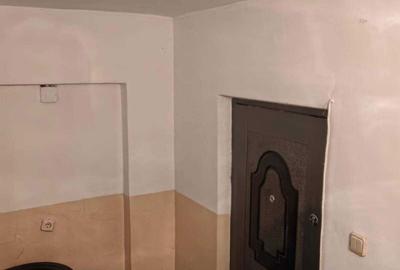 Garsonieră decomandată în Central - 4