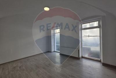 Spațiu comercial, de 80 mp, în Ultracentral - 2