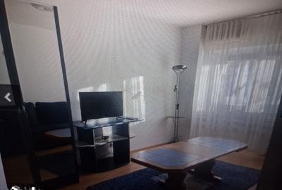 Garsonieră decomandată în Tei