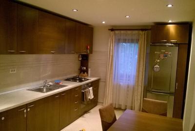 Direct Proprietar - Apartament 3 camere, decomandat, zona Bucovina - 3