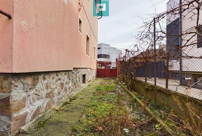 Casă cu 7 camere cu Teren 360 Mp în Romanilor - 2