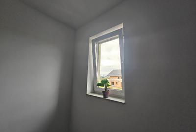 Duplex cu 4 camere cu Canalizare în Moșnița Nouă - 12