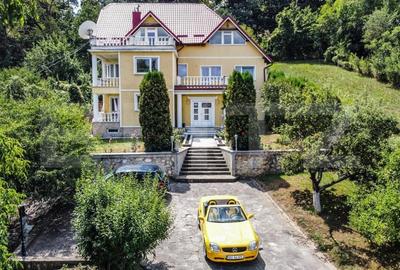 Vila deosebita de 534 mp, 1800 mp, terasa, Codlea - 4