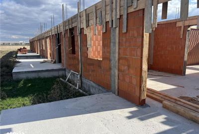 Apartament cu 3 camere decomandat în Sântandrei - 13