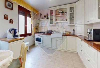 Casă cu 5 camere cu Teren 450 Mp în Calea Poplăcii - 3