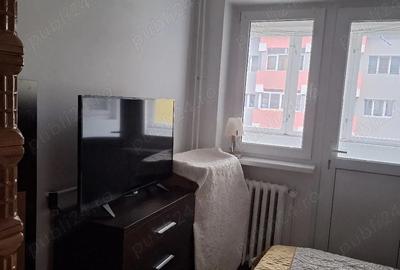 Apartament cu 3 camere semidecomandat în Central - 3