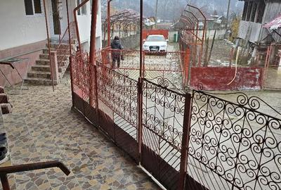 Casă cu 3 camere în Central - 5