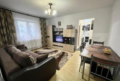 Apartament cu 2 camere semidecomandat în Micro 6 - 8