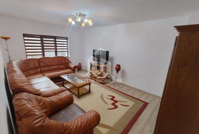 Apartament cu 3 camere decomandat, mobilat în Faleza Nord