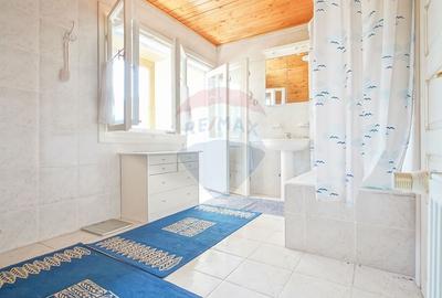 Casă individuală cu 24 camere cu Garaj în Schei - 13