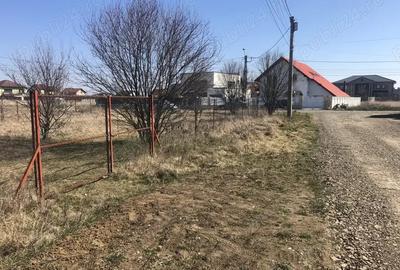 Teren de 734 mp, în Dumbrăvița