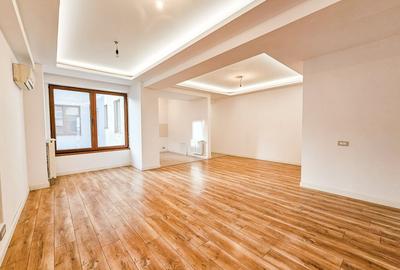 Apartament cu 3 camere decomandat în Aviației