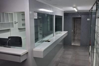 Spațiu comercial complet echipat - 4