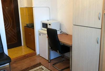 Garsonieră semidecomandată în Olimpia-Stadion - 3