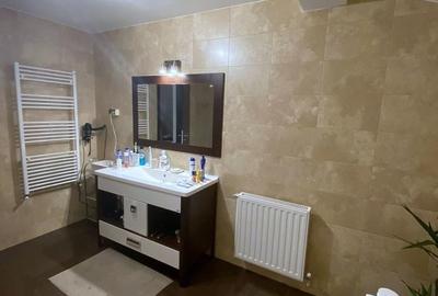 Casă individuală cu 5 camere cu Canalizare în Central - 14