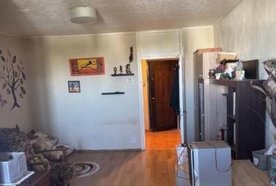 Garsoniera Titan-aleea Barajul Uzului - 1