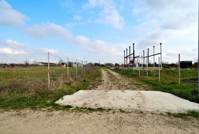 TEREN 2000 mp intravilan utilitati in Izvorani la 140 metri de Delta SNAGOV - 8