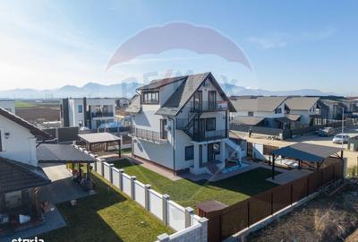 Casă cu 9 camere cu Teren 501 Mp în Astra - 2