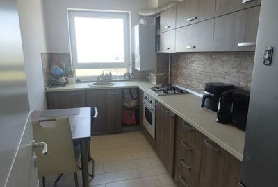 Apartament cu 3 camere semidecomandat, mobilat în Bartolomeu - 1