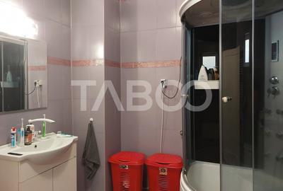 Casa 214 mp utili singur in curte 800 mp teren zona centrala Cisnadie - 22