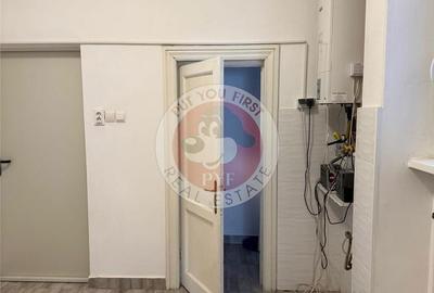 Apartament cu 3 camere decomandat în Romană