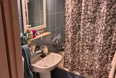 Apartament cu 4 camere decomandat în Micro 17 - 5