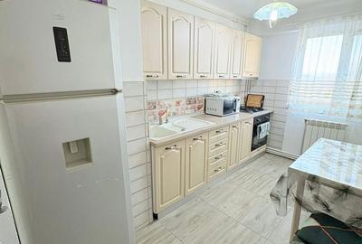 Apartament cu 2 camere decomandat în Palazu Mare - 2