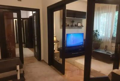 Apartament cu 3 camere in Imobil Interbelic - 11