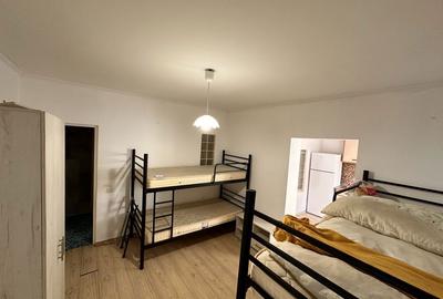 Casă cu 3 camere cu Teren 280 Mp în Abator - 1